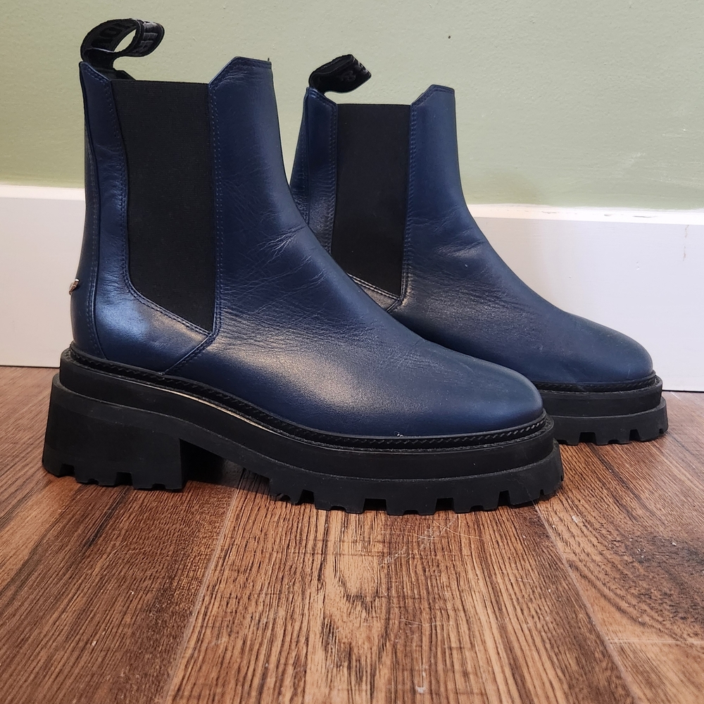 Women's Navy Ride Chelsea Lug-Sole Boots